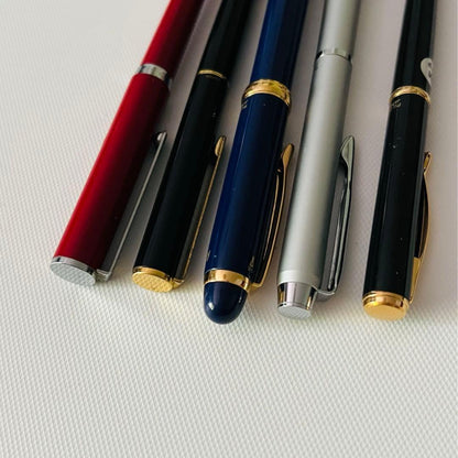Pilot 5-piece pen set with Drive Pearl-white and 2+1SR Dark Blue pens shown