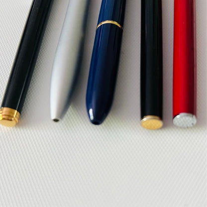 Pilot 5-piece pen set with Drive Pearl-white and 2+1SR Dark Blue pens shown