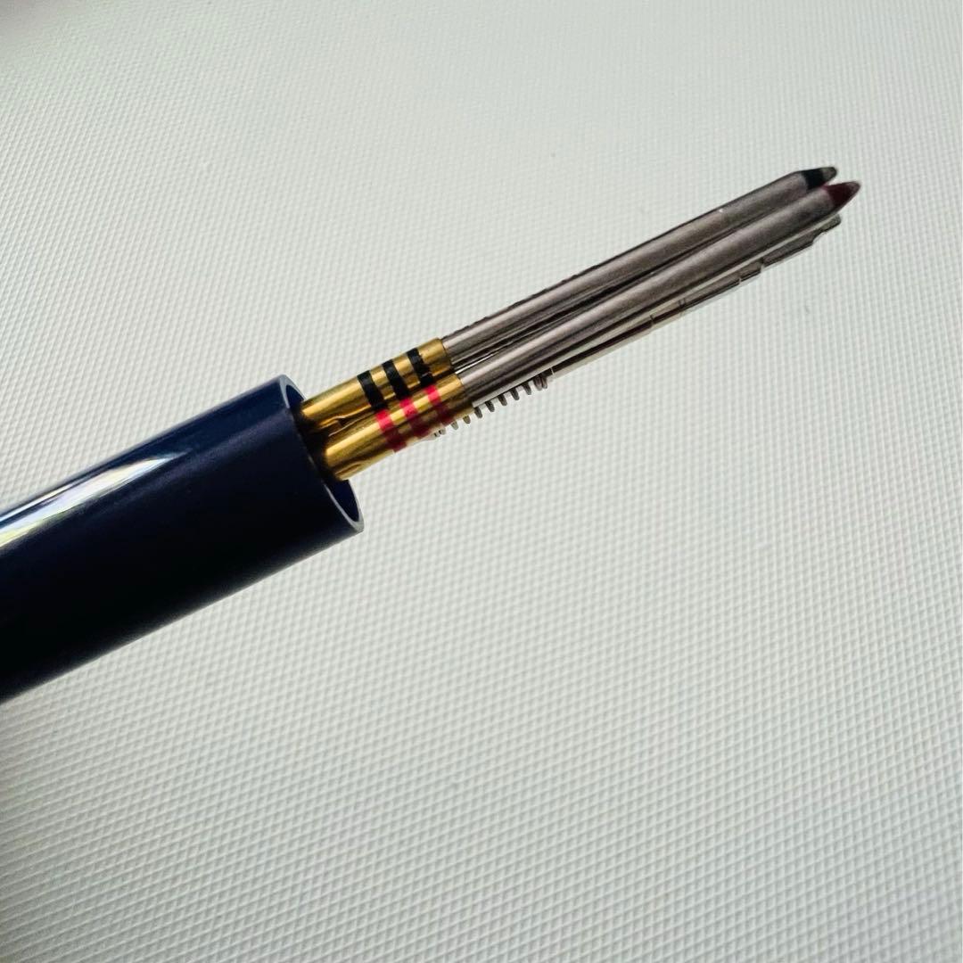 Pilot 5-piece pen set with Drive Pearl-white and 2+1SR Dark Blue pens shown