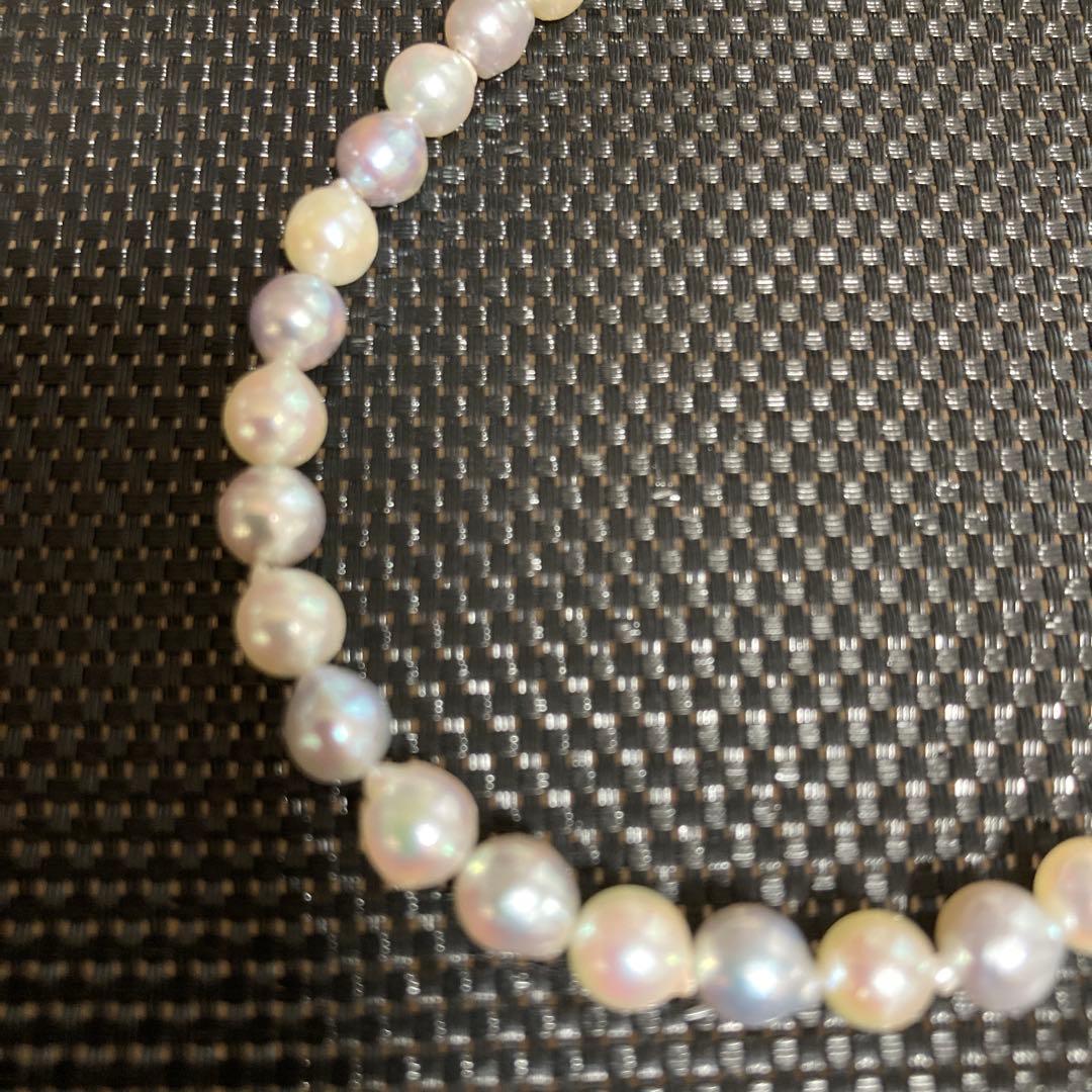 Takashimaya Akoya pearl multicolor necklace featuring baroque pearls with 42 cm length and adjuster