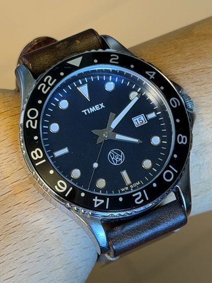 TIMEX B&Y/Timex/Limited/Collaboration/With-Horween-Leather/Box-Dated Analog Men's Watch — Japanese