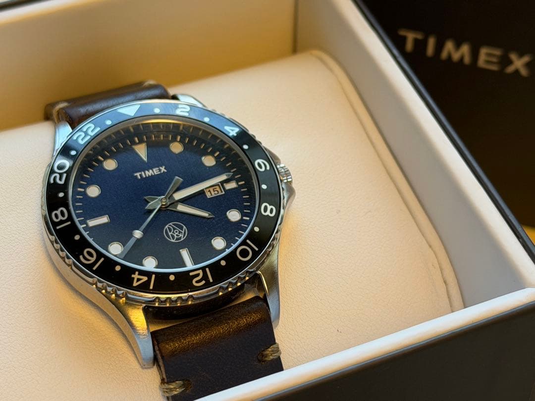 TIMEX B&Y/Timex/Limited/Collaboration/With-Horween-Leather/Box-Dated Analog Men's Watch — Japanese