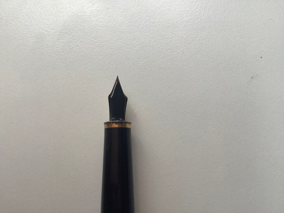 Used PILOT fountain pen with 14K gold nib showing minor scratches and no visible damage