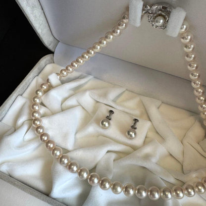 Akoya pearl necklace and earring set with 7.4mm white to pink pearls and silver SV925 metal fittings
