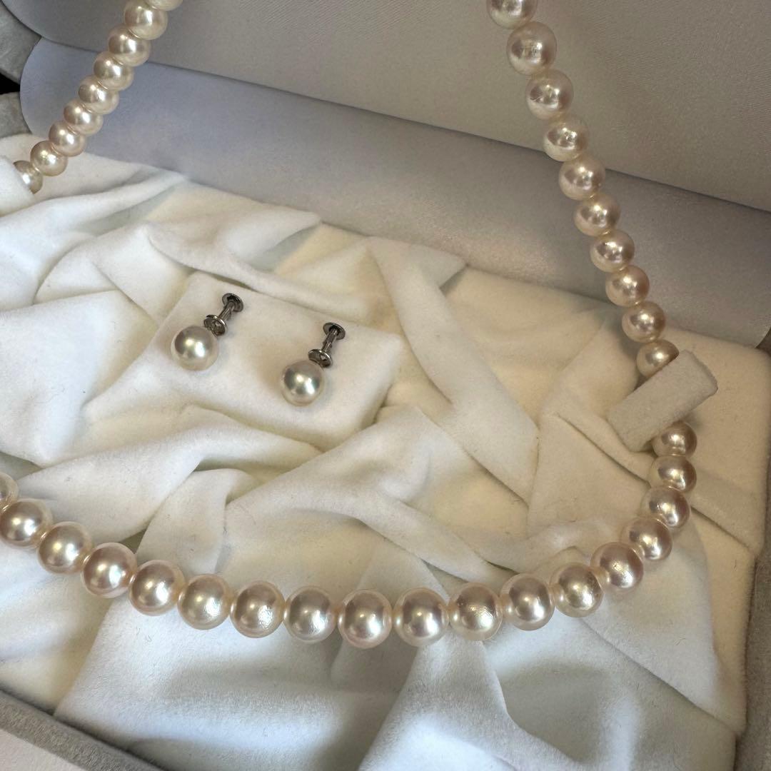 Akoya pearl necklace and earring set with 7.4mm white to pink pearls and silver SV925 metal fittings