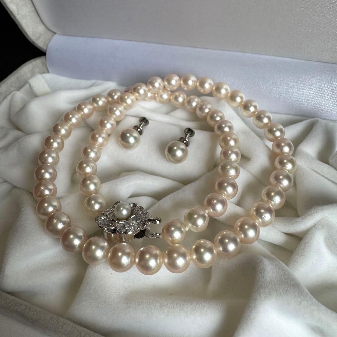 Akoya pearl necklace and earring set with 7.4mm white to pink pearls and silver SV925 metal fittings