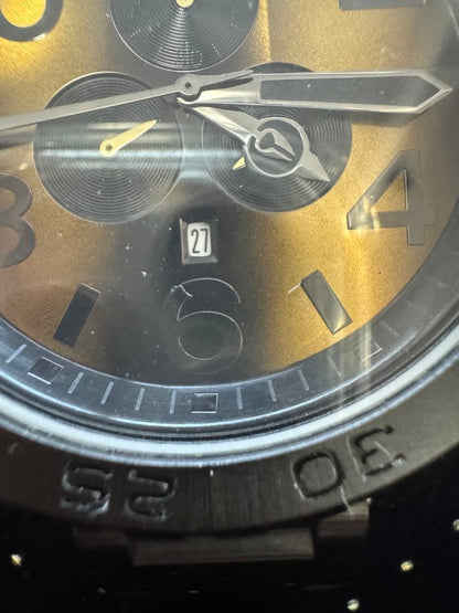 NIXON 黒金 300m防水 Quartz Men's Watch — Japanese
