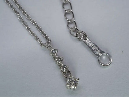 Tasaki pearl diamond silver necklace with 38 cm length, 3.5 cm adjuster, and diamond pendant at the tip