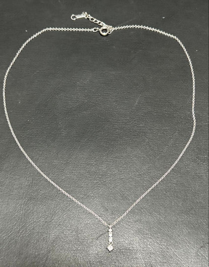 Tasaki pearl diamond silver necklace with 38 cm length, 3.5 cm adjuster, and diamond pendant at the tip