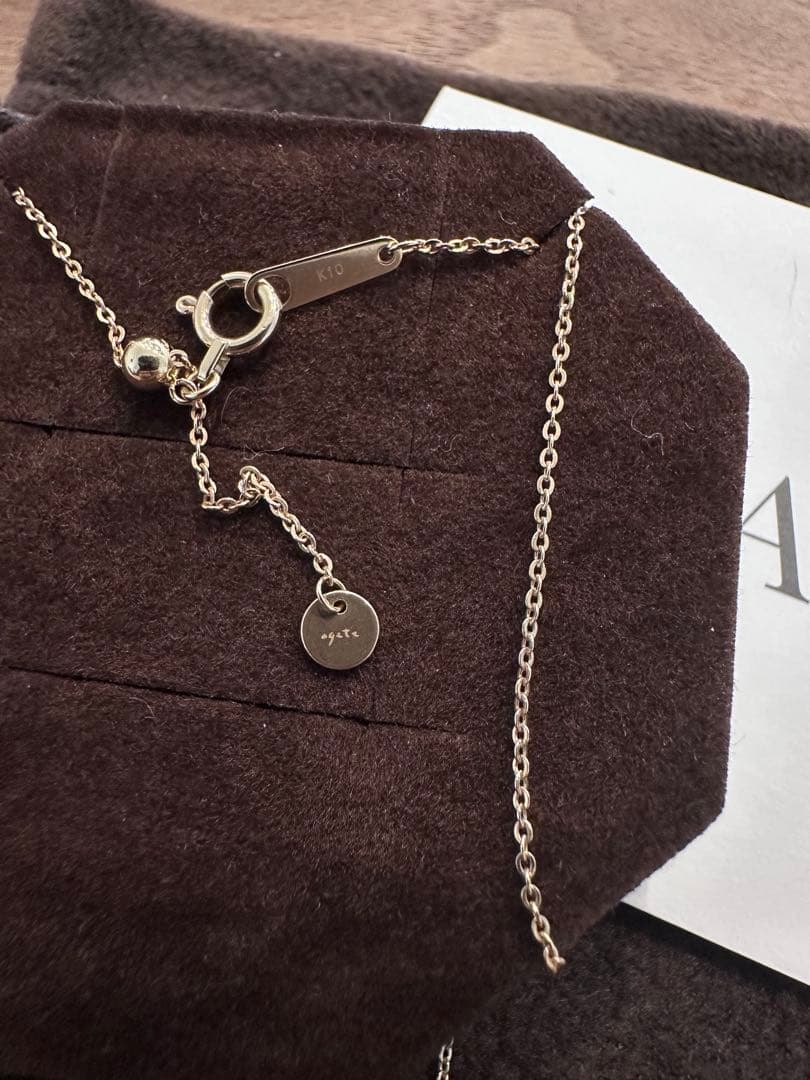 agete K10 gold necklace chain measuring 50cm length displayed on white background