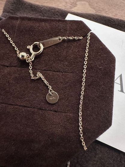 agete K10 gold necklace chain measuring 50cm length displayed on white background
