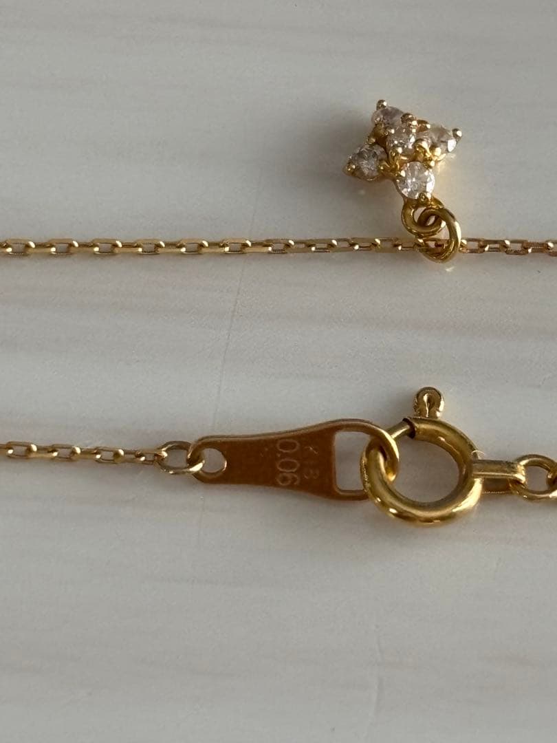 agete K18YG gold necklace with 0.06ct diamond flower pendant on 40cm chain