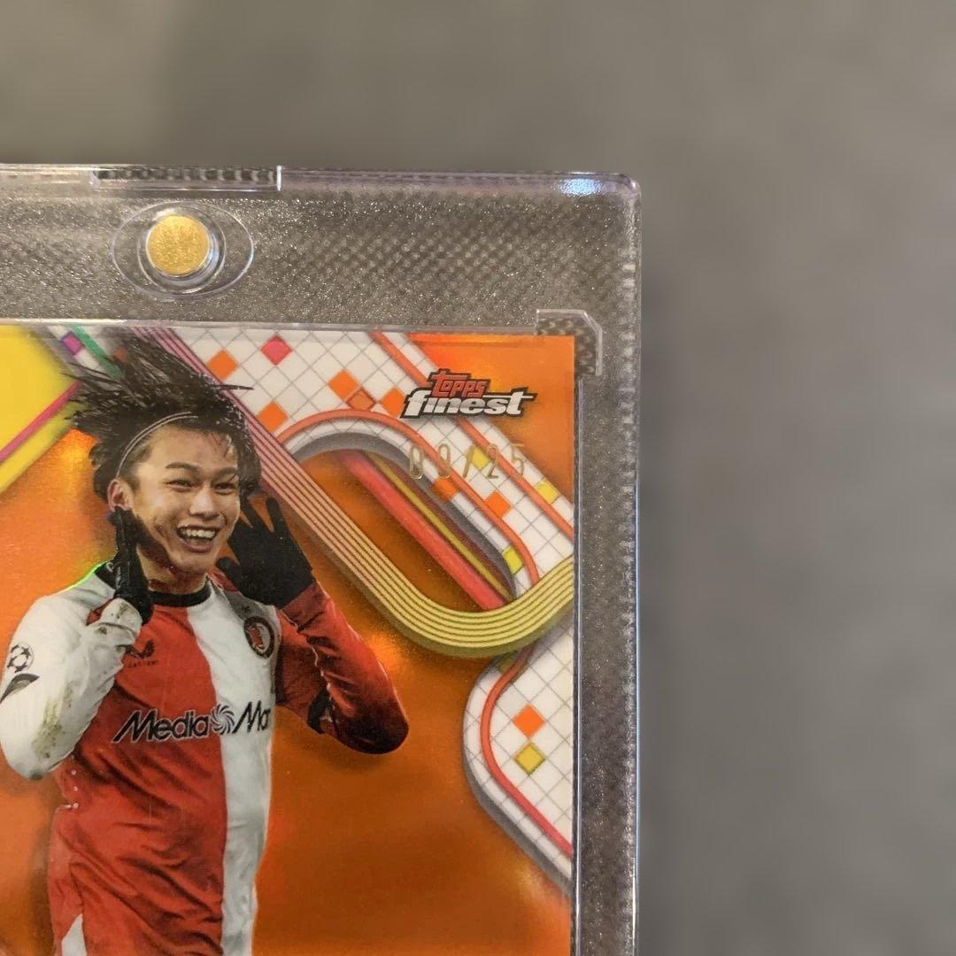 Ayase Ueda 25th Anniversary Topps Finest Autograph Card — Japanese