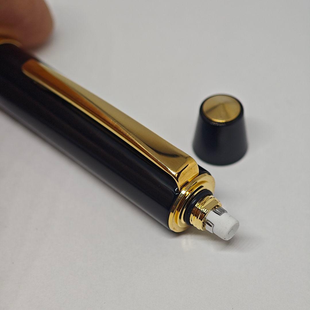 PILOT RiDGE black ballpoint pen with 4+1 multi-function pen design showing ink levels