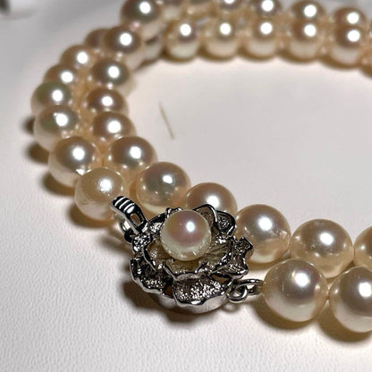 Akoya pearl necklace with 7.0-7.4mm semi-round white pearls on a 43.7cm silver chain