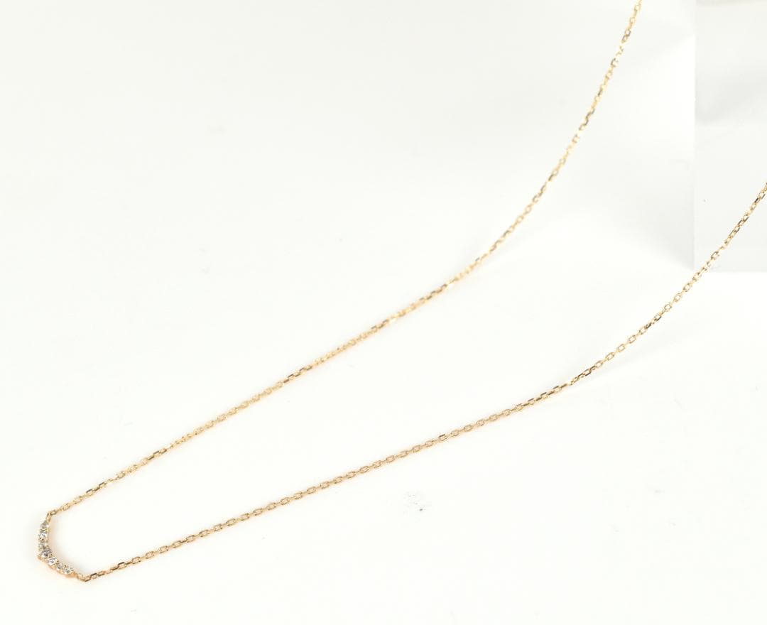 Law agete yellow gold diamond necklace 40 cm length with adjustable chain and delicate diamond pendant