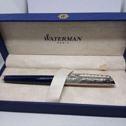 Waterman Metropolitan Fountain Pen in blue with stainless steel nib on white background