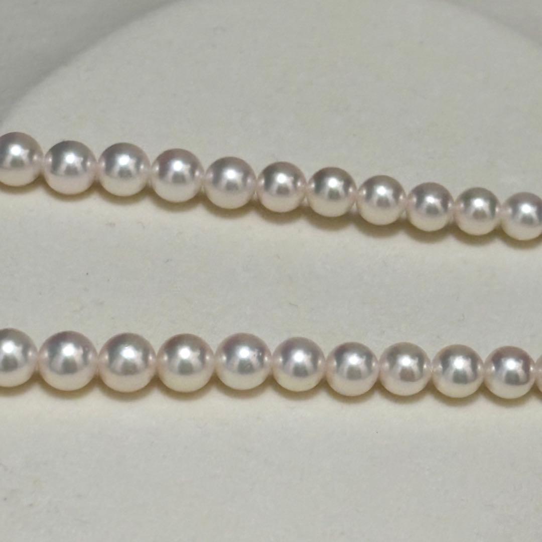 Mikimoto Akoya pearl necklace featuring pearls sized 5.1-7.3 mm with 41.5 cm length