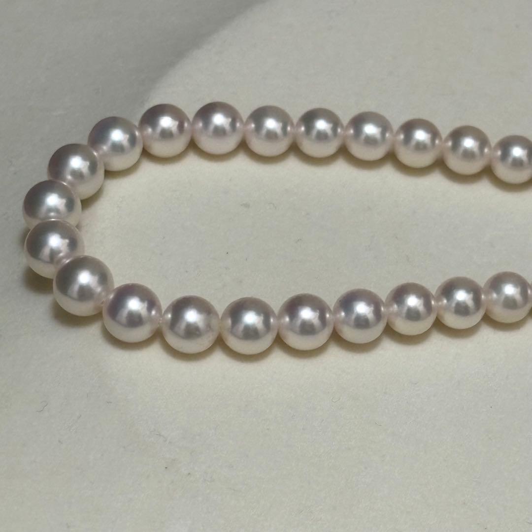 Mikimoto Akoya pearl necklace featuring pearls sized 5.1-7.3 mm with 41.5 cm length