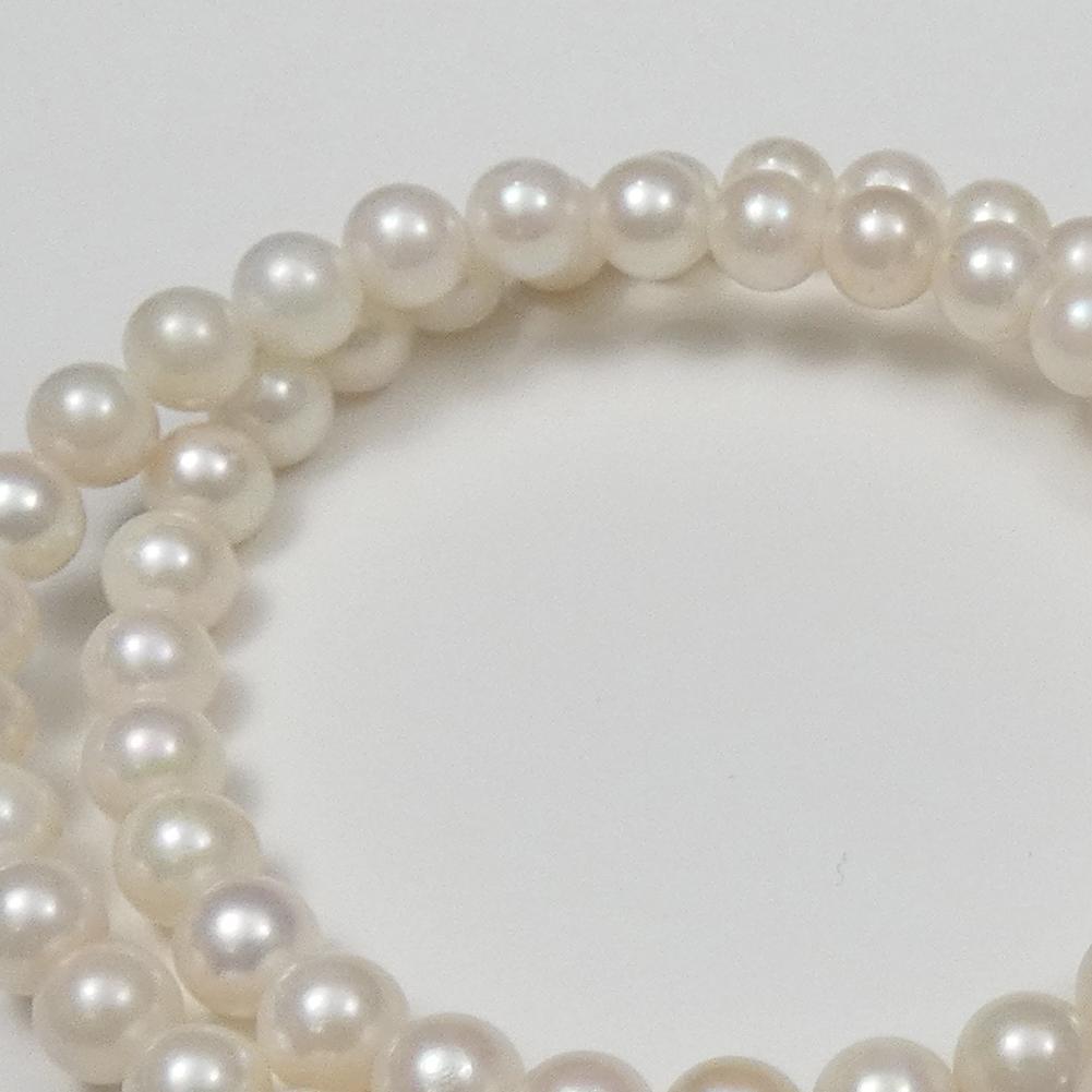 Akoya real pearl necklace with 6.0-6.5mm pearls and 42cm (16.5 in) length displayed on white background
