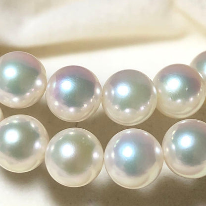 New Aura Hanadama Grade Akoya Pearl Necklace with white 6.5-7.0mm pearls and silver engraved clasp, 42.5 cm length