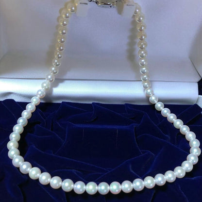 New Aura Hanadama Grade Akoya Pearl Necklace with white 6.5-7.0mm pearls and silver engraved clasp, 42.5 cm length