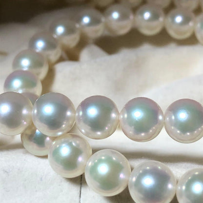New Aura Hanadama Grade Akoya Pearl Necklace with white 6.5-7.0mm pearls and silver engraved clasp, 42.5 cm length
