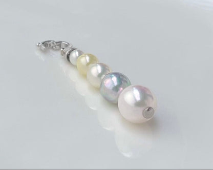 Akoya pearl pendant with five pearls in multiple colors on S925 silver setting