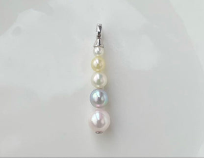 Akoya pearl pendant with five pearls in multiple colors on S925 silver setting