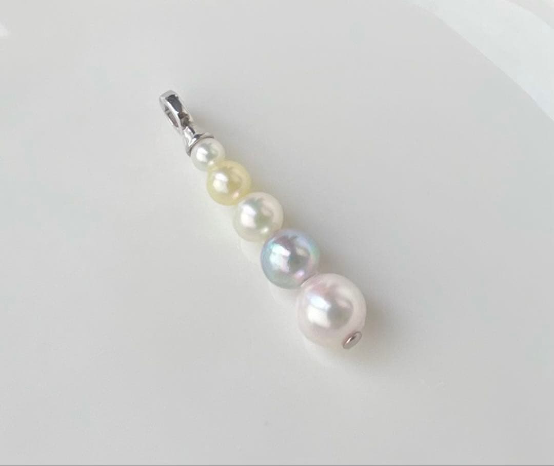 Akoya pearl pendant with five pearls in multiple colors on S925 silver setting