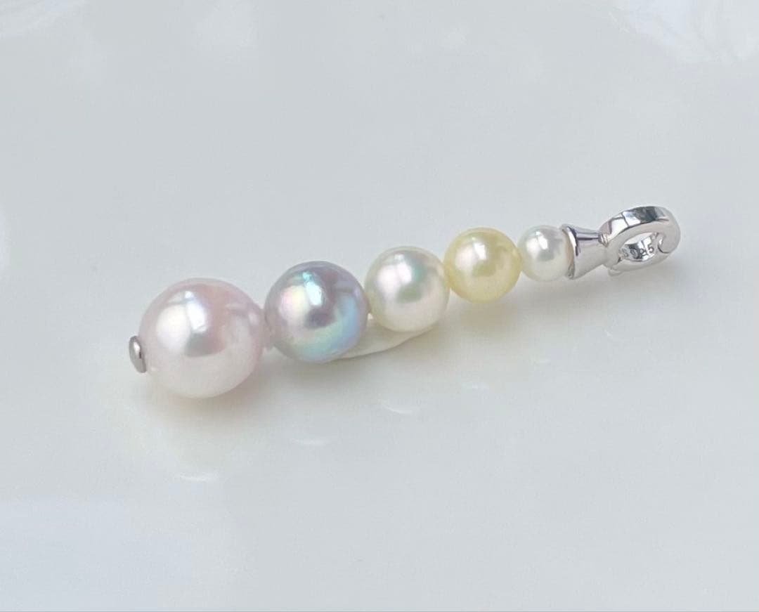 Akoya pearl pendant with five pearls in multiple colors on S925 silver setting