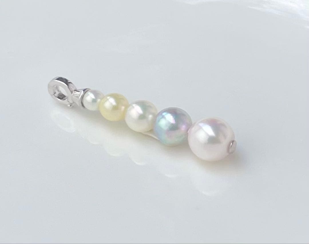 Akoya pearl pendant with five pearls in multiple colors on S925 silver setting