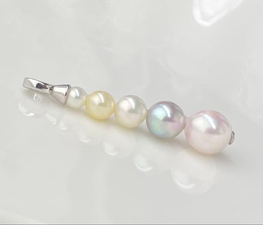 Akoya pearl pendant with five pearls in multiple colors on S925 silver setting