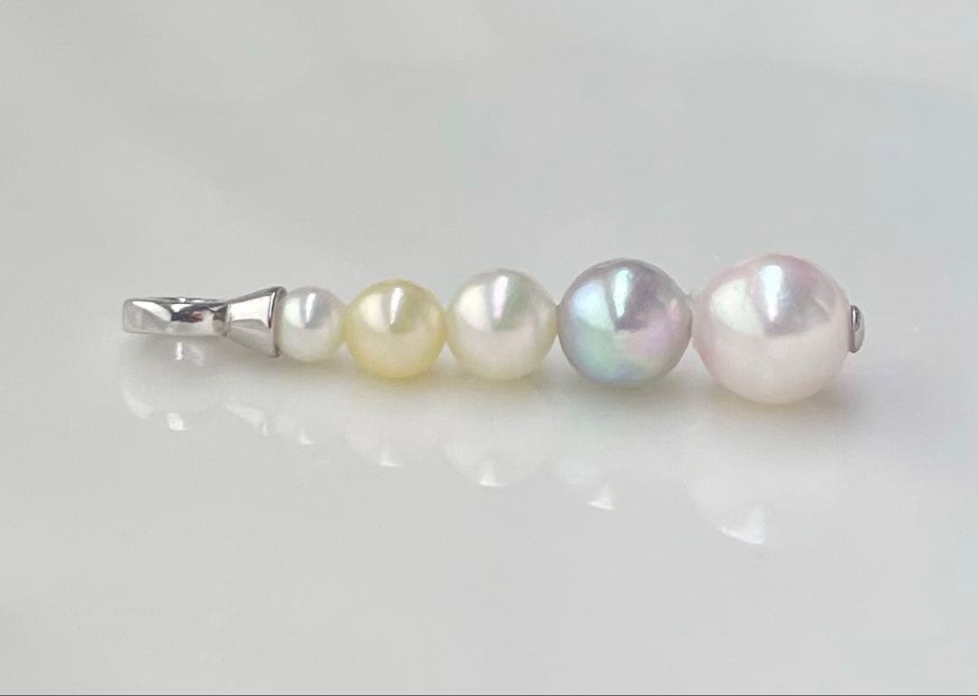 Akoya pearl pendant with five pearls in multiple colors on S925 silver setting