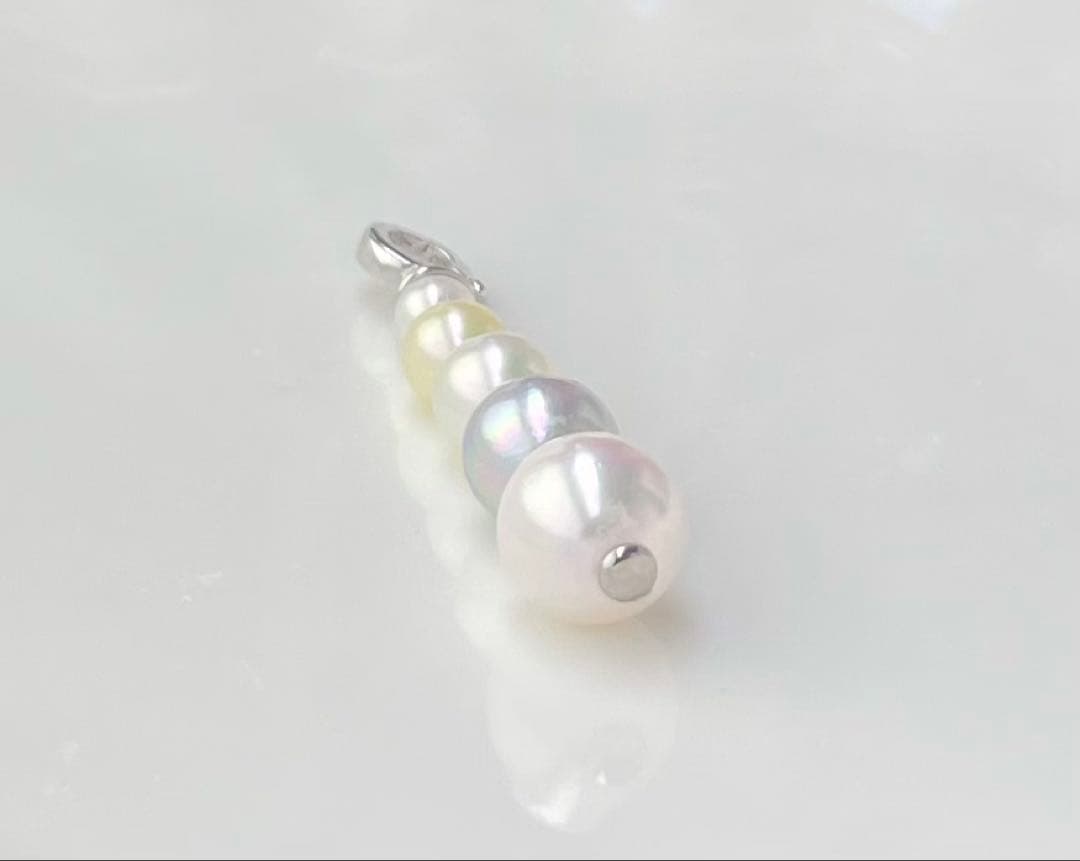 Akoya pearl pendant with five pearls in multiple colors on S925 silver setting