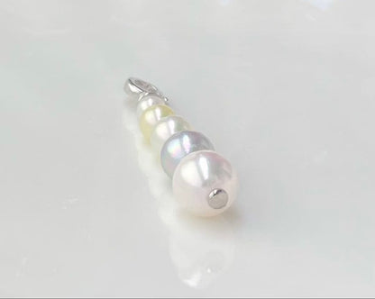 Akoya pearl pendant with five pearls in multiple colors on S925 silver setting