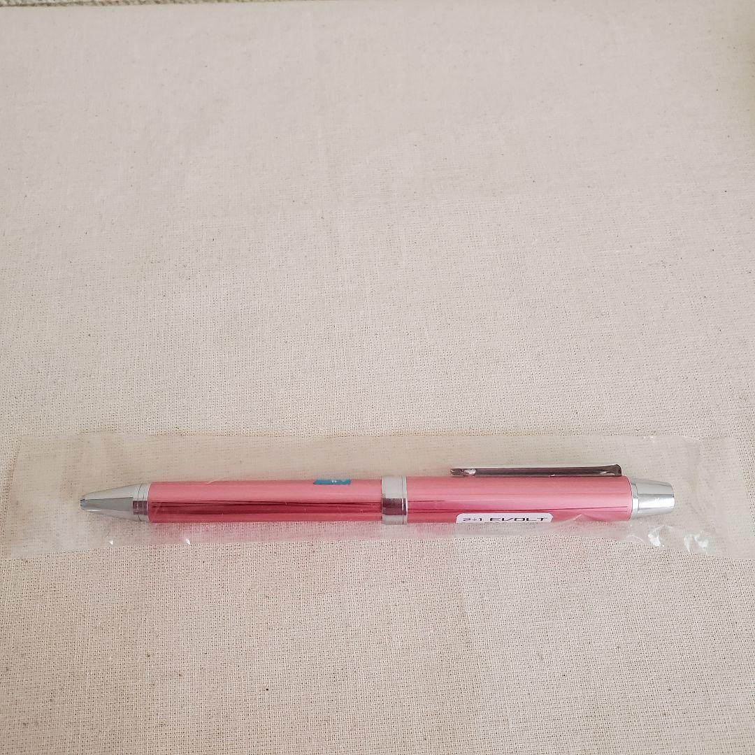 Pilot EVOLT BTHE 150R-SP multi-function pen in light pink with black and red ballpoint pens and 0.5mm pencil