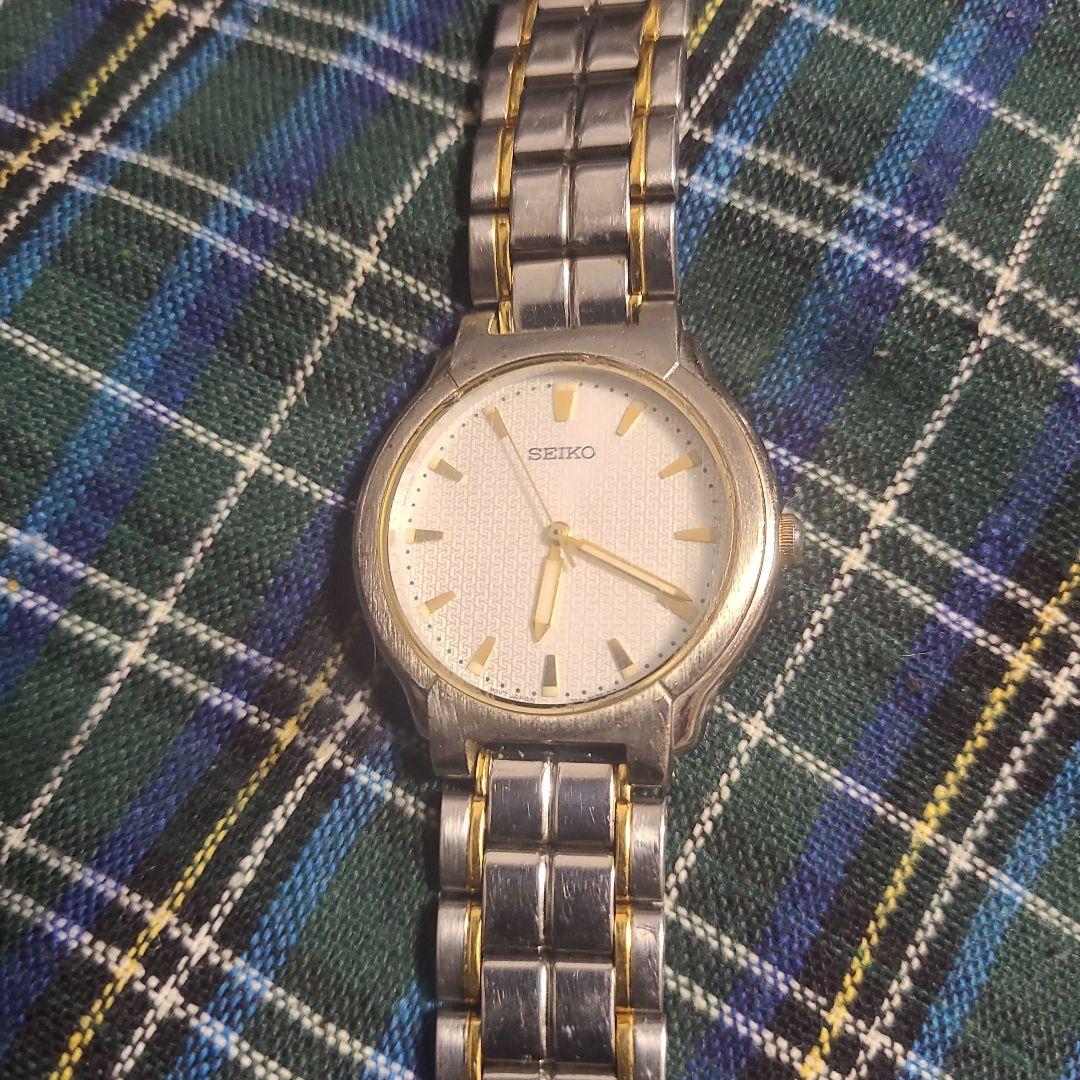 SEIKO V701-2550 Quartz Men's Watch — Japanese