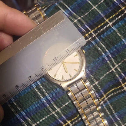 SEIKO V701-2550 Quartz Men's Watch — Japanese