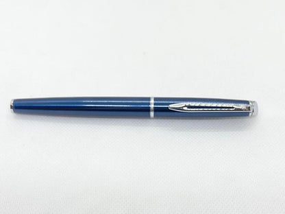WATERMAN Metropolitan Hemisphaer fountain pen with black and silver body shown uncapped