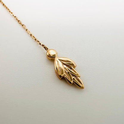 agete K10 gold Y-shaped lariat necklace with leaf diamond pendant and adjustable 60.5 cm chain