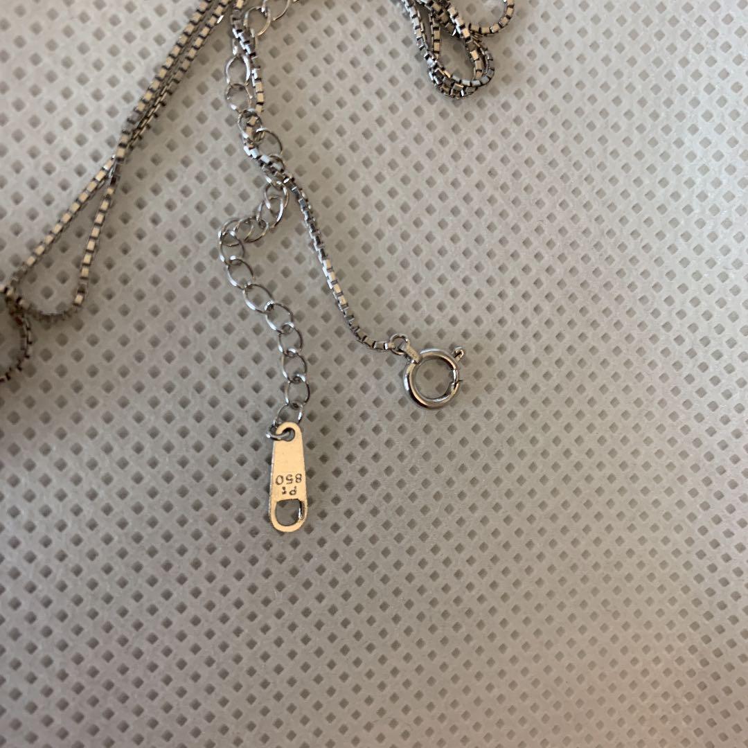 TASAKI pearl and diamond platinum necklace featuring 1 carat diamonds and double-sided magnetic design