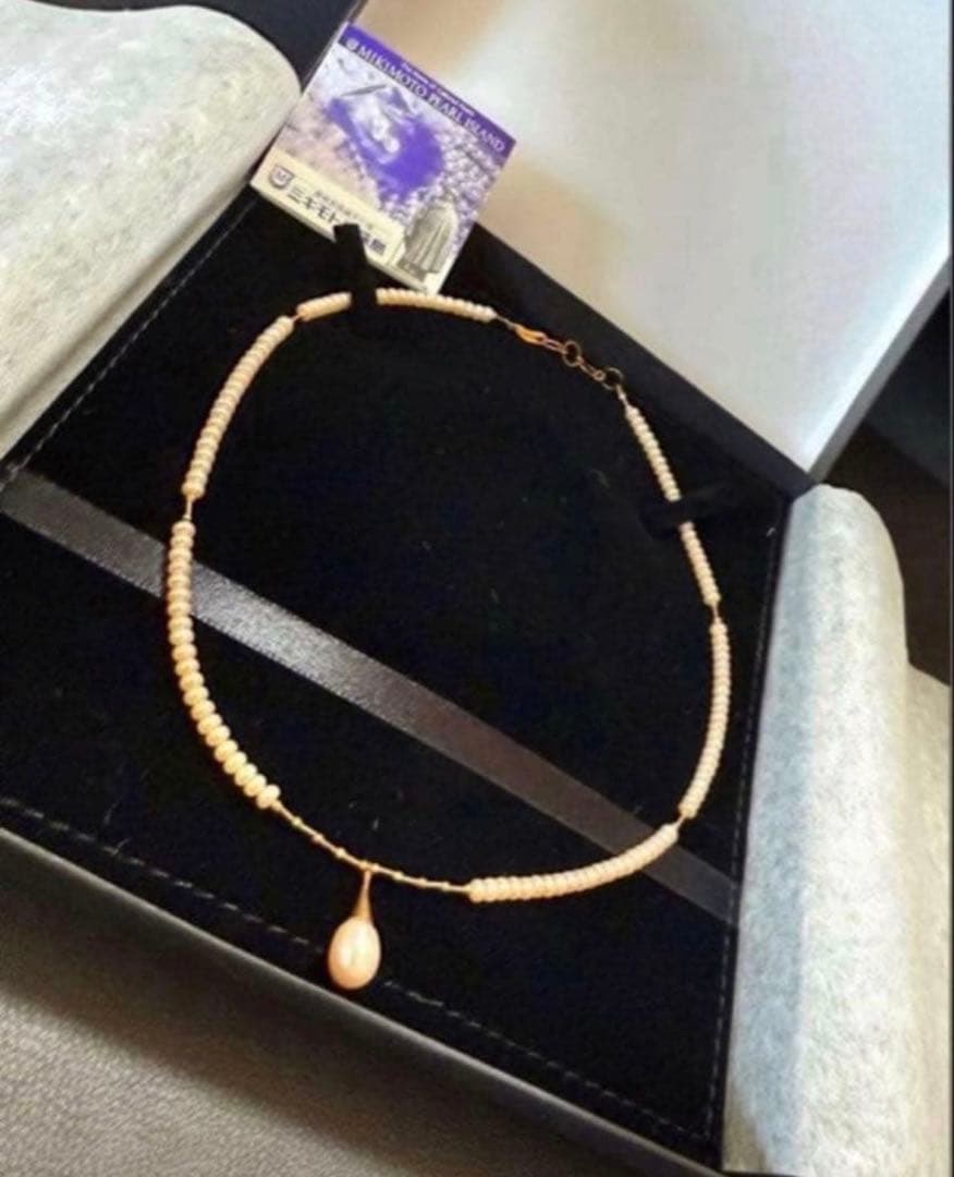 Mikimoto pearl necklace choker with K18 gold, displayed with certificate and box