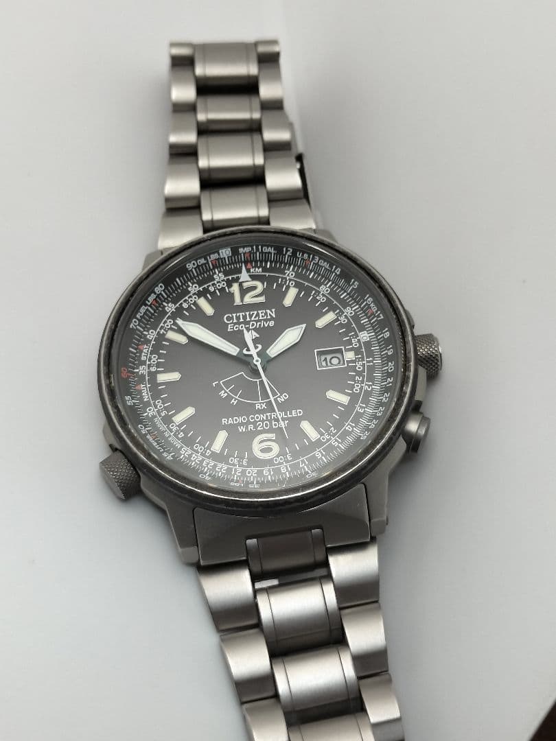 Citizen H411 Solar Men's Watch — Japanese