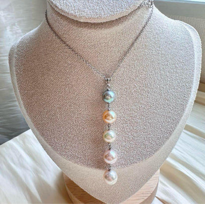 Silver 925 necklace with 5 multi-color Akoya pearls and a 7cm pendant on a 40cm chain
