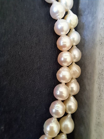 Akoya pearl necklace and earring set with 7.5-8mm beads and 42cm and 47cm necklace lengths