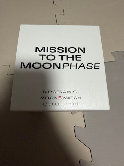 swatch MOONSWATCH SNOOPY Quartz Men's — Japanese