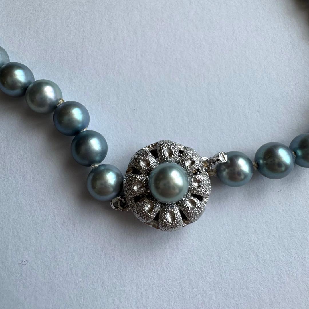 Akoya pearl necklace with blue gray 6.8mm pearls on Silver925 chain