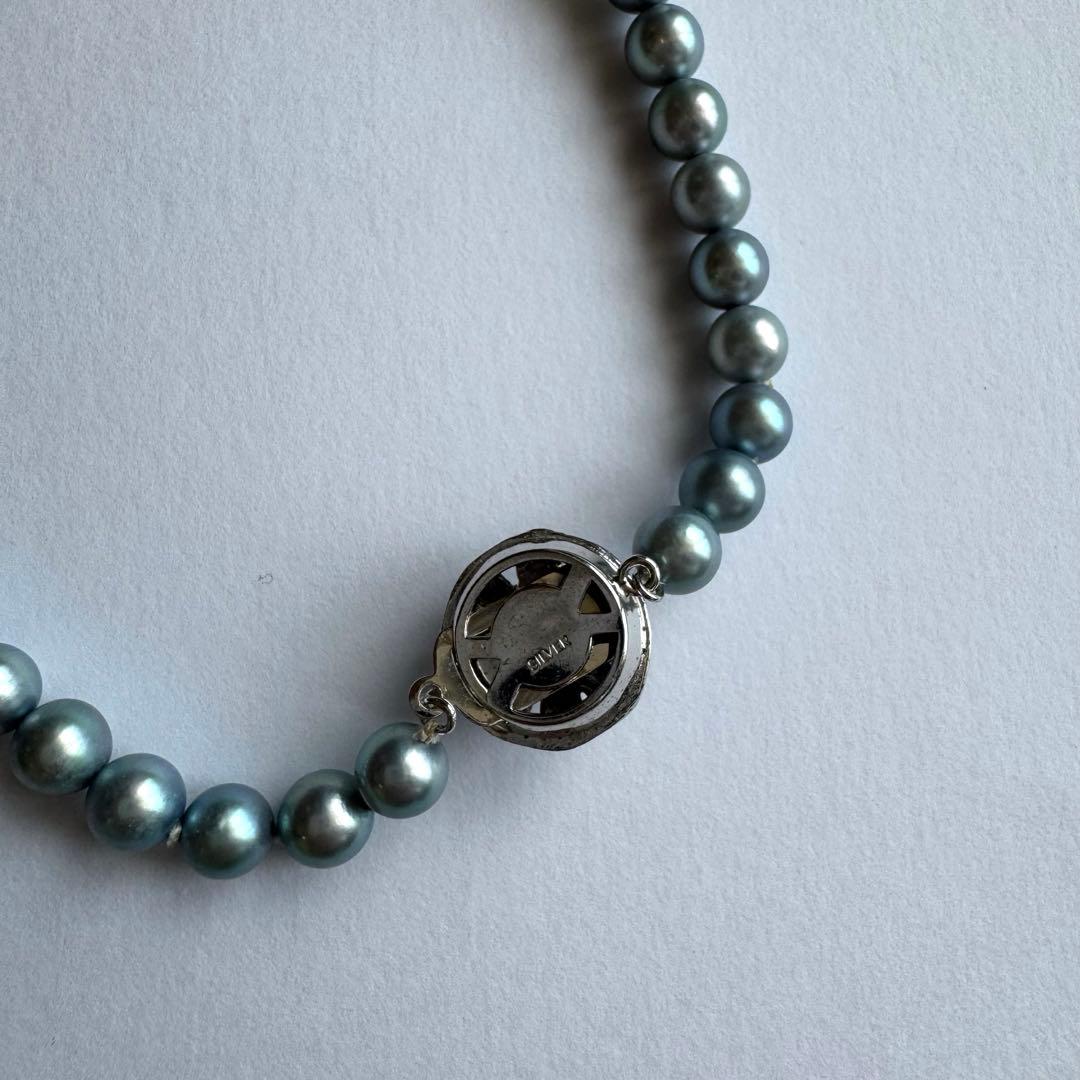 Akoya pearl necklace with blue gray 6.8mm pearls on Silver925 chain
