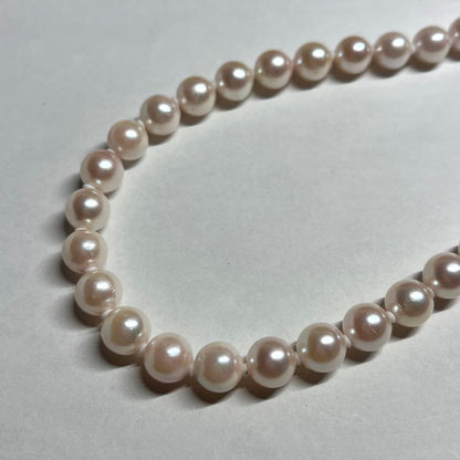 Flowers Pearl-Grade 7.5-8.0mm large pearl necklace with matching 7.5mm pearl earrings and silver clasps